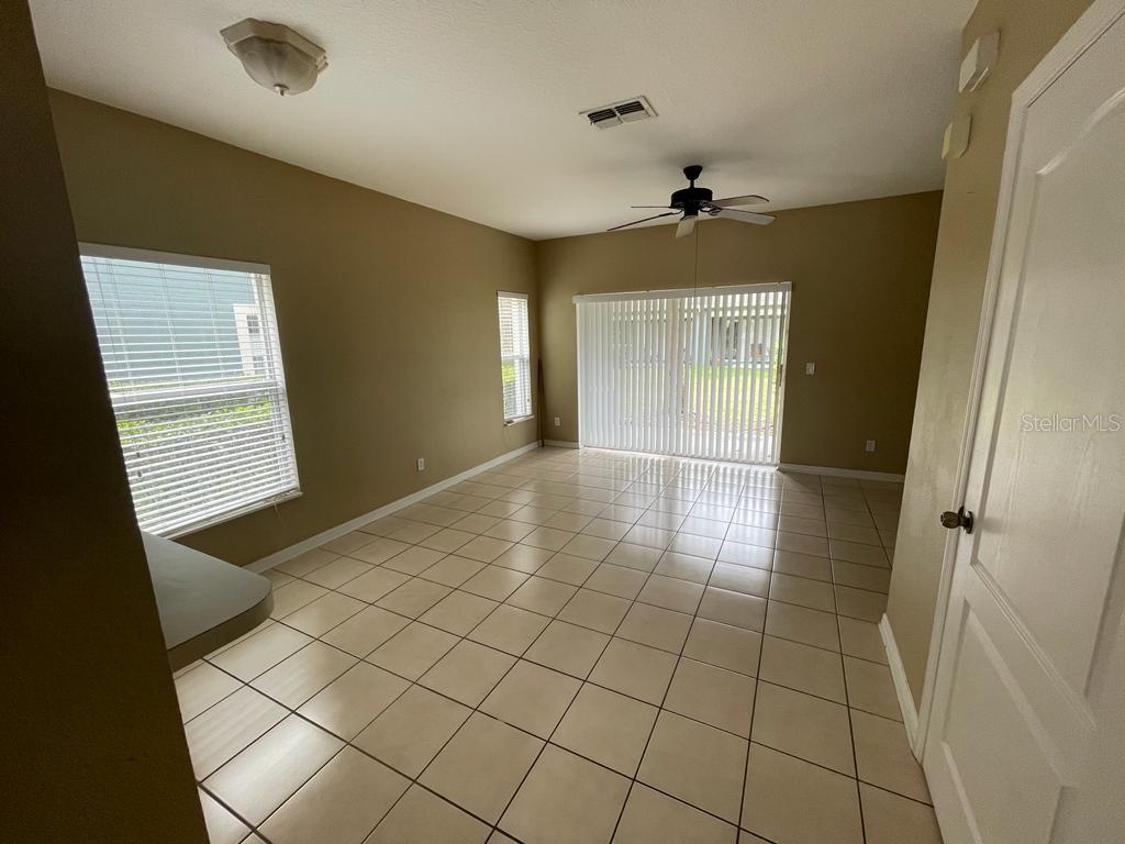 Image 5 of 11 For 3468 Wilshire Way Road 199