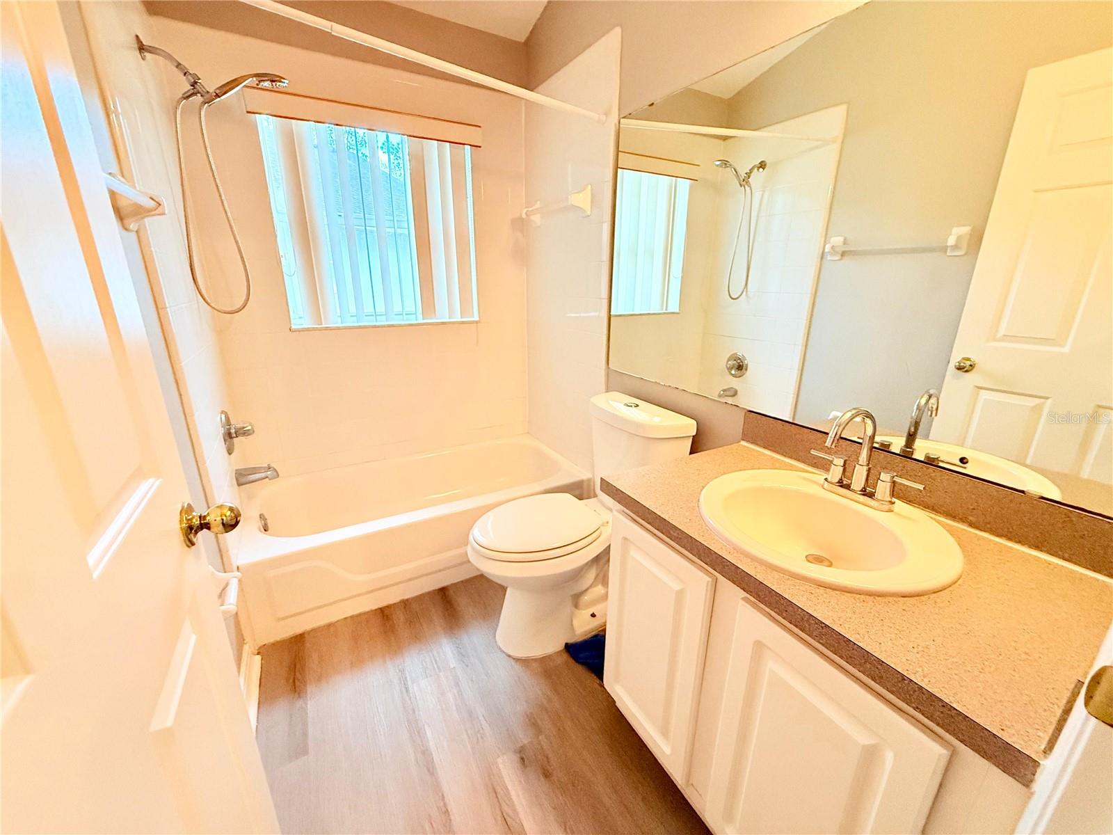 Image 9 of 30 For 548 Eagle Pointe