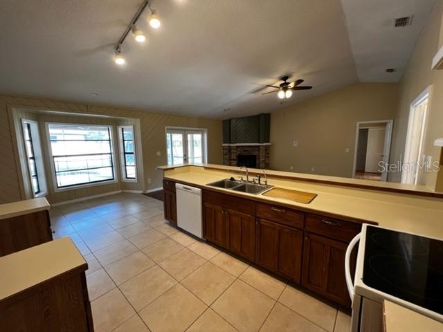 Image 6 of 14 For 7701 White Ash Street