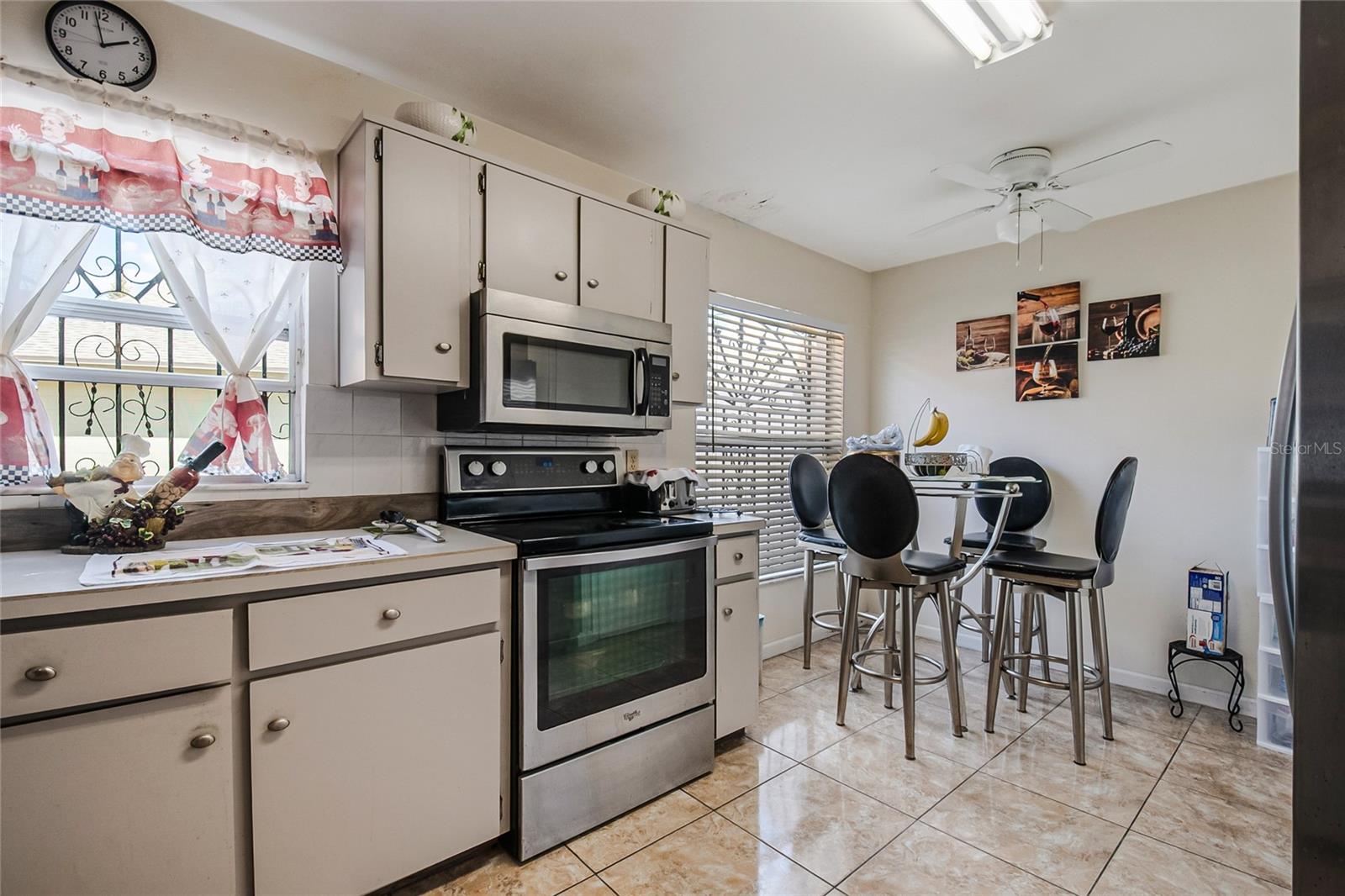 Image 11 of 45 For 2121 Paprika Drive