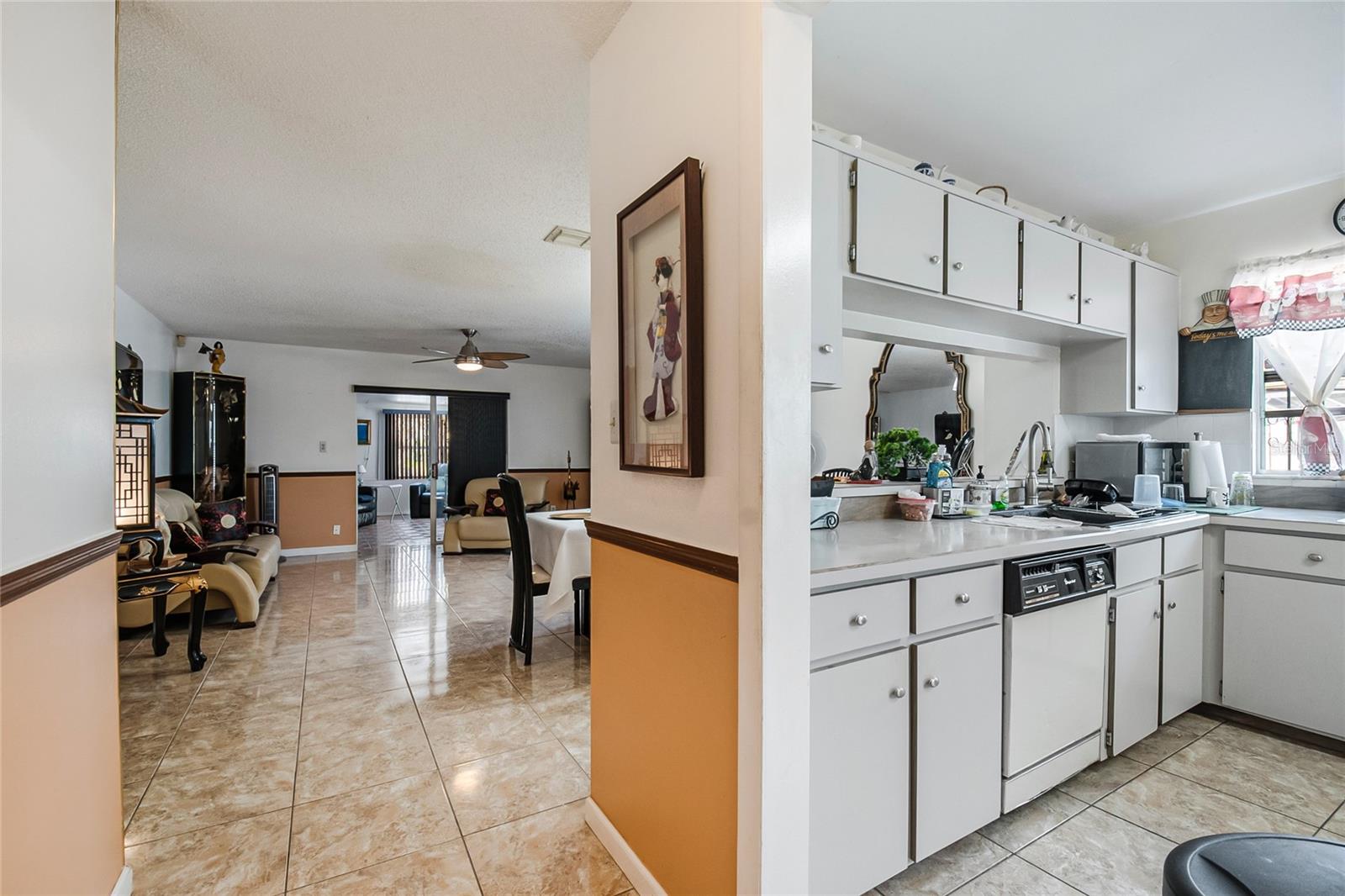 Image 13 of 45 For 2121 Paprika Drive