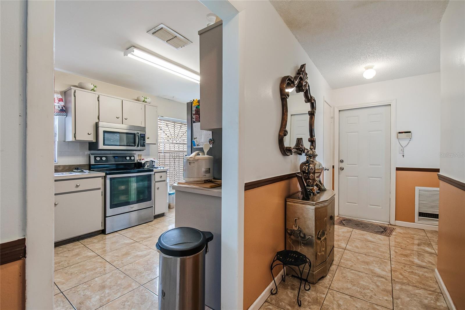 Image 6 of 45 For 2121 Paprika Drive