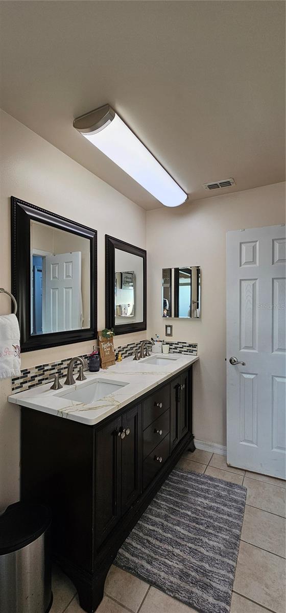 Image 28 of 48 For 10123 Fairtree Lane