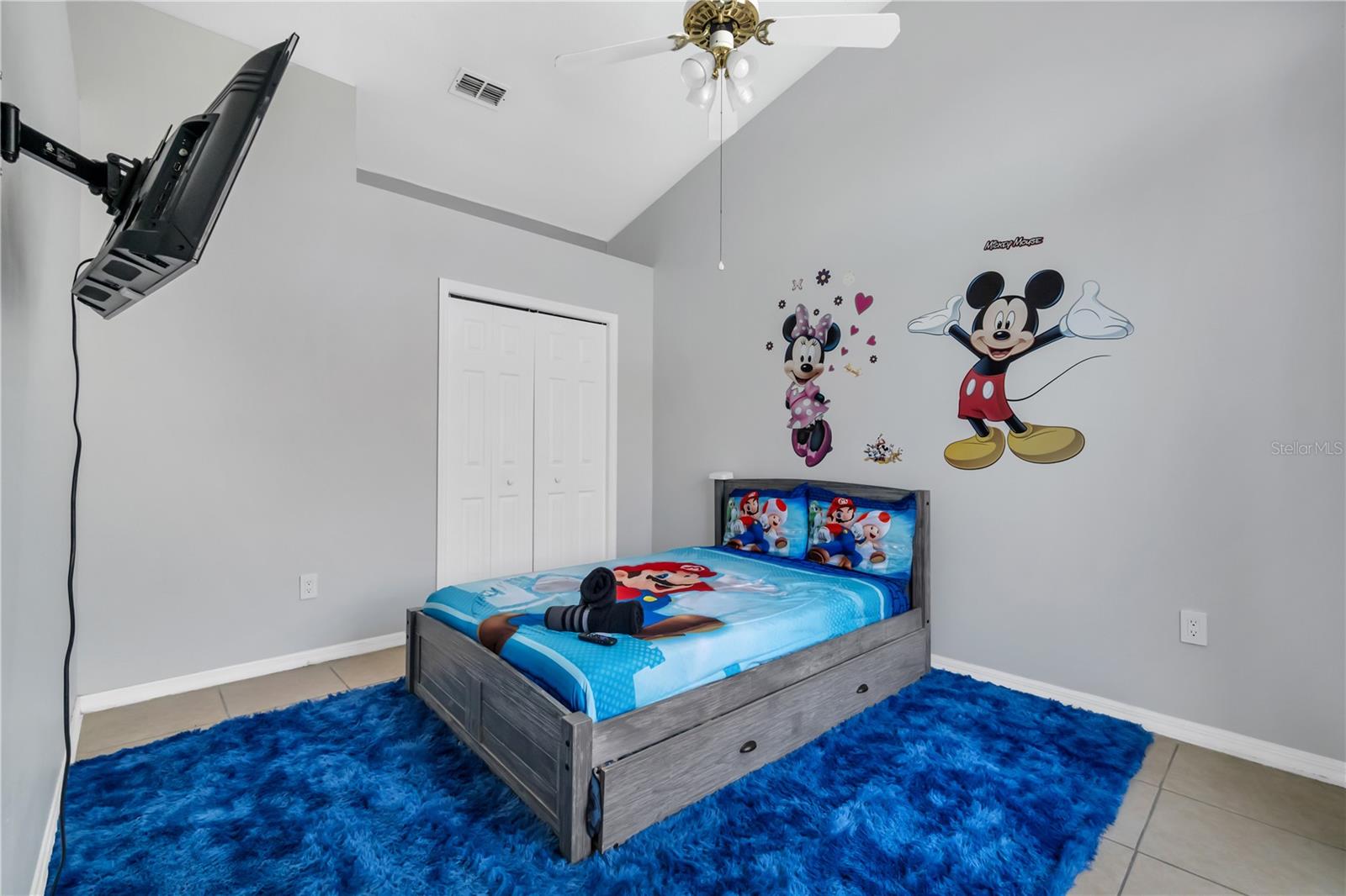 Image 18 of 45 For 247 Oak Chase Place