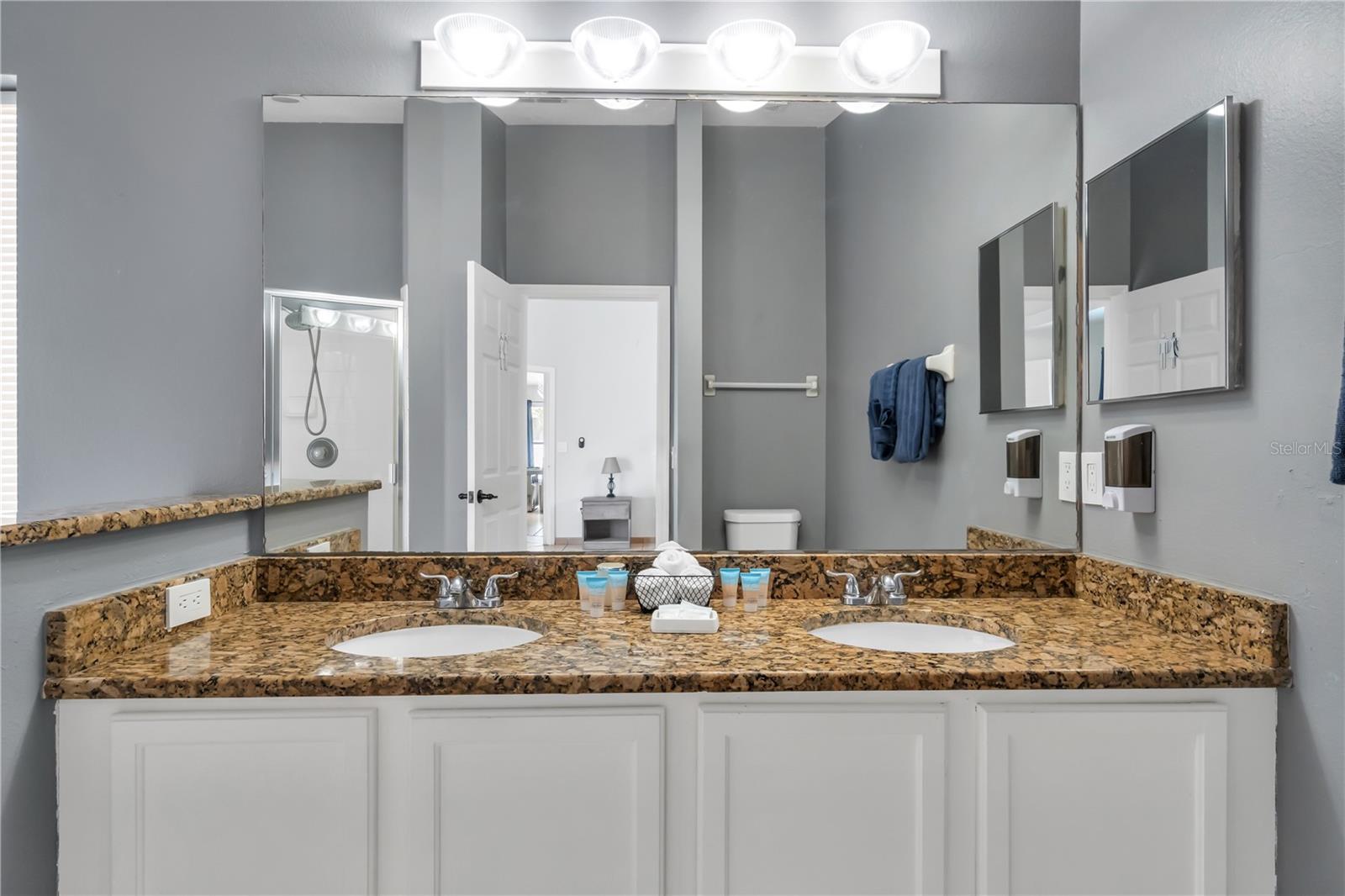 Image 25 of 45 For 247 Oak Chase Place