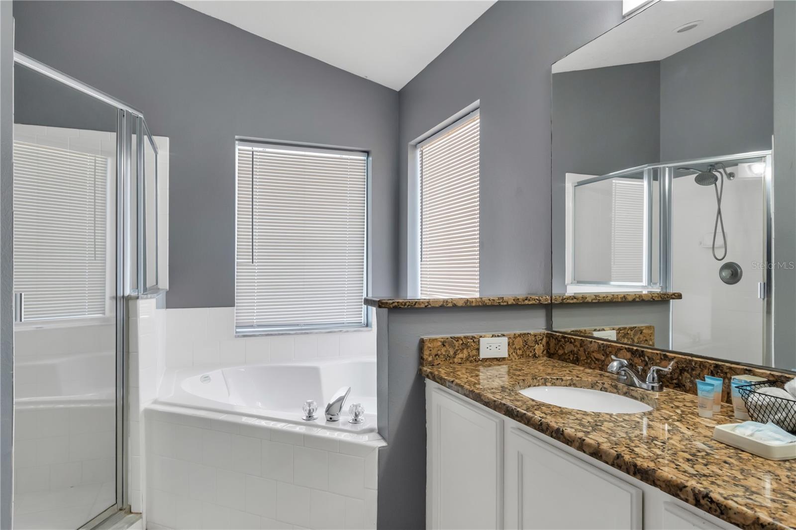 Image 26 of 45 For 247 Oak Chase Place