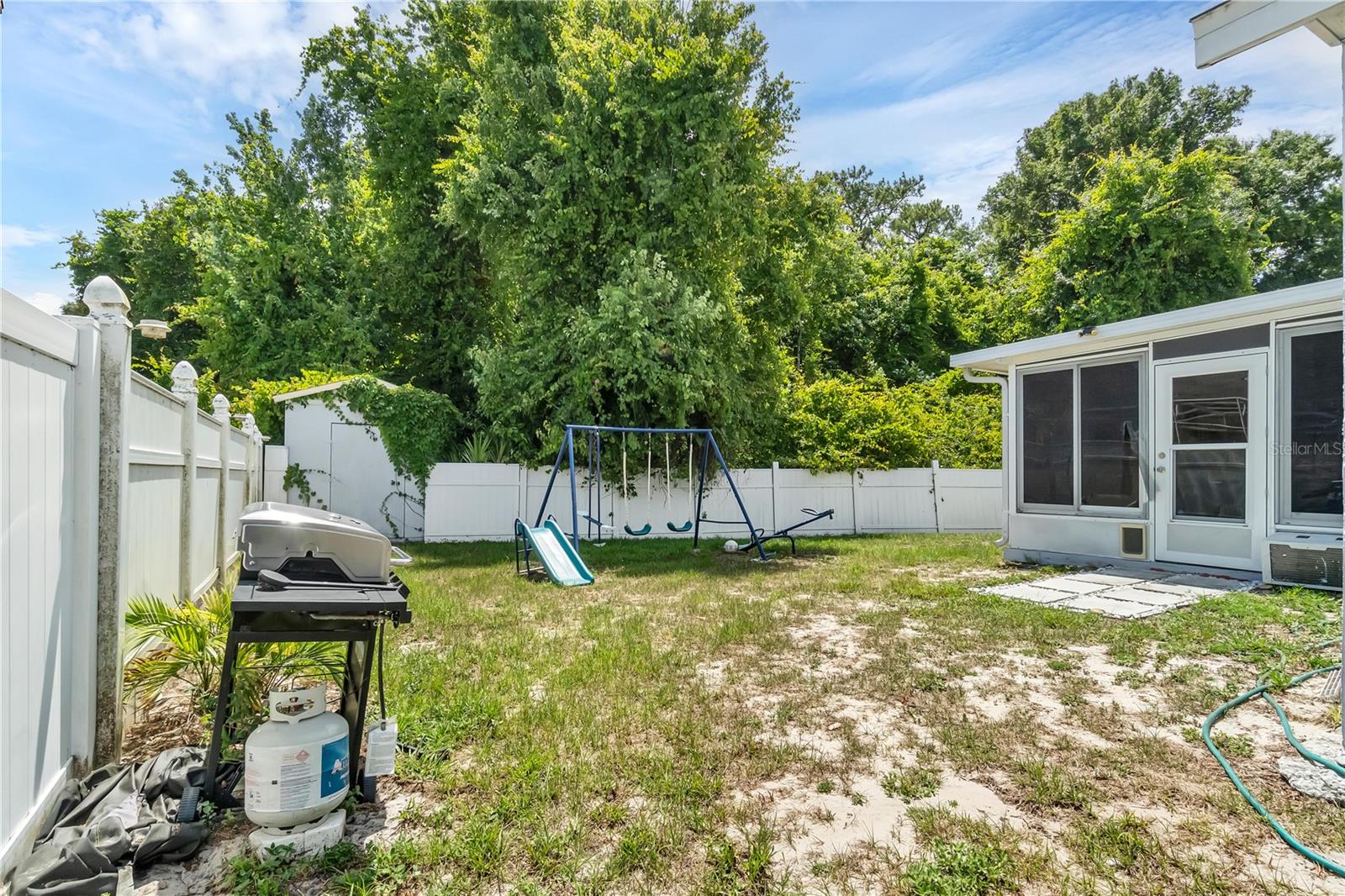 Image 32 of 45 For 247 Oak Chase Place