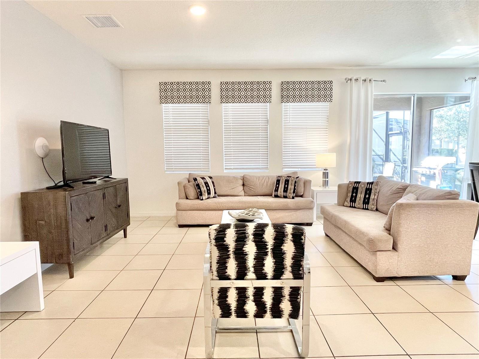 Image 10 of 44 For 6049 Broad Oak Drive