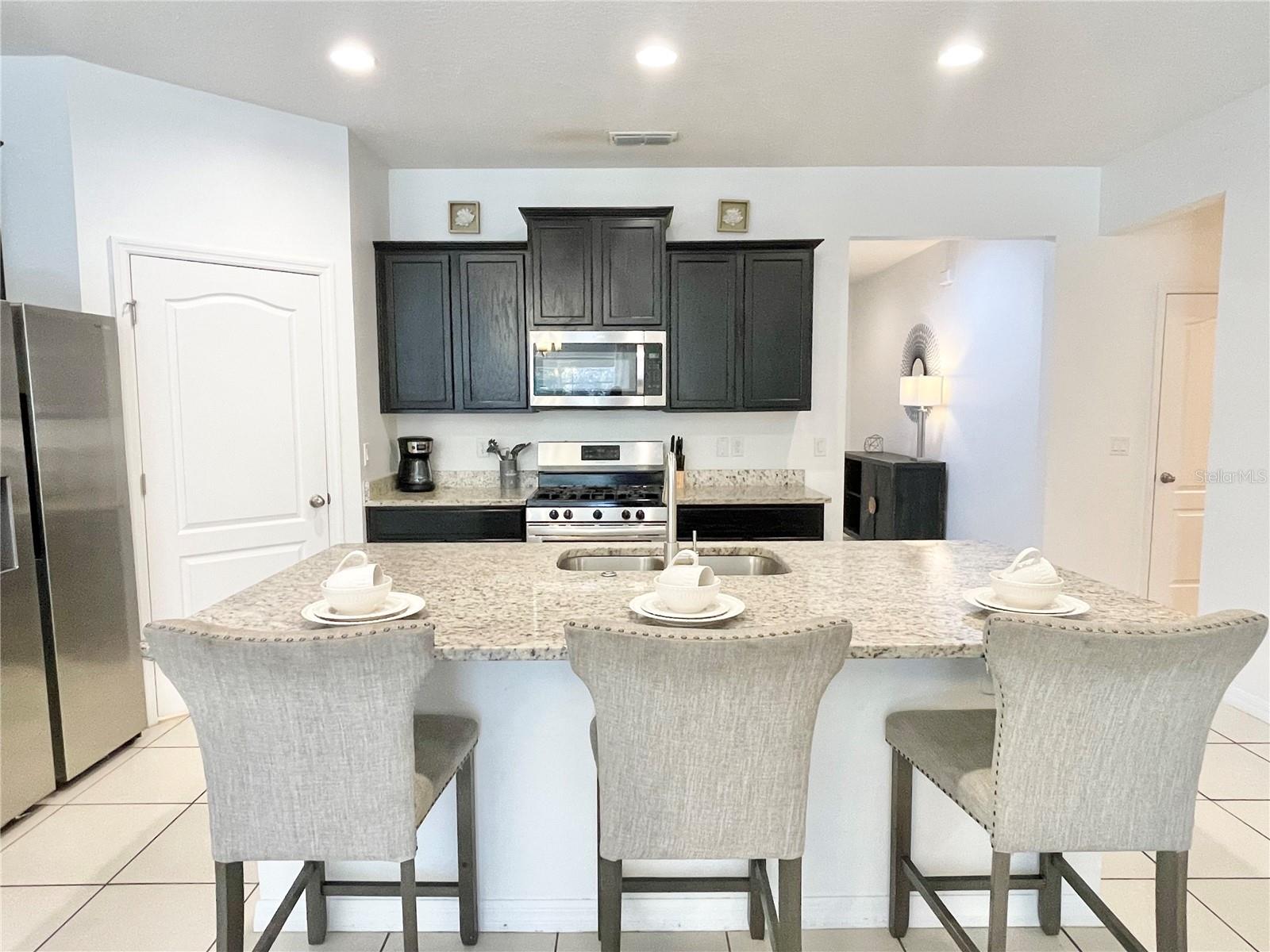 Image 7 of 44 For 6049 Broad Oak Drive