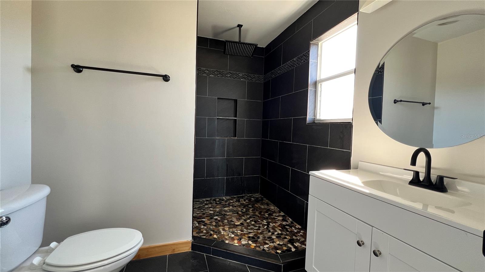 Image 14 of 28 For 220 Starbird Court