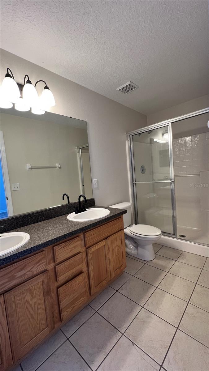 Image 18 of 28 For 220 Starbird Court