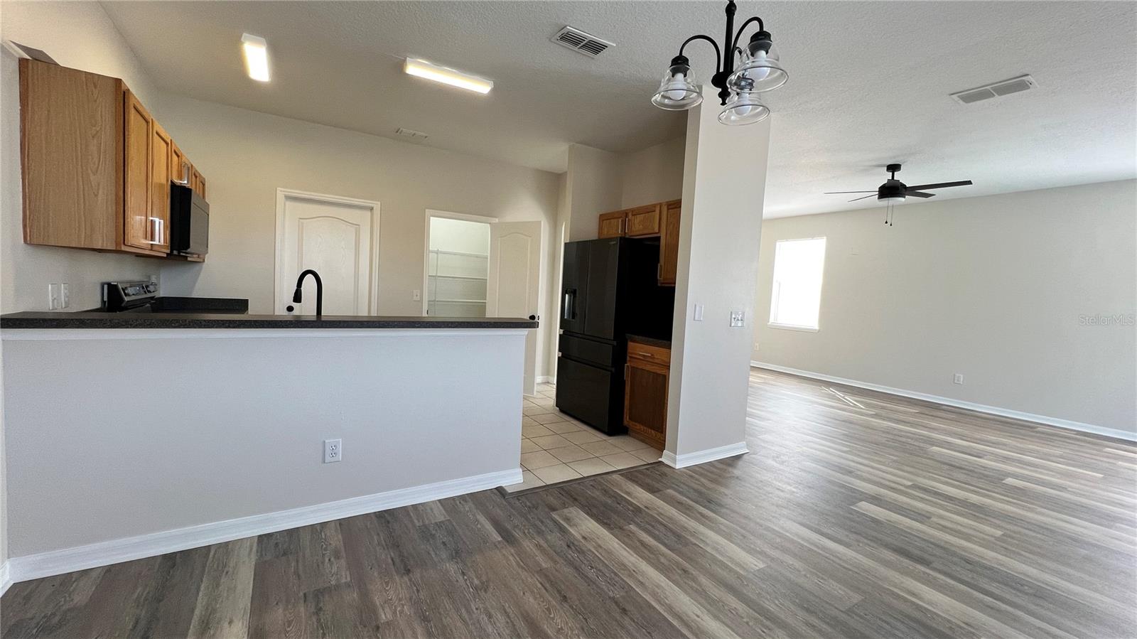 Image 5 of 28 For 220 Starbird Court