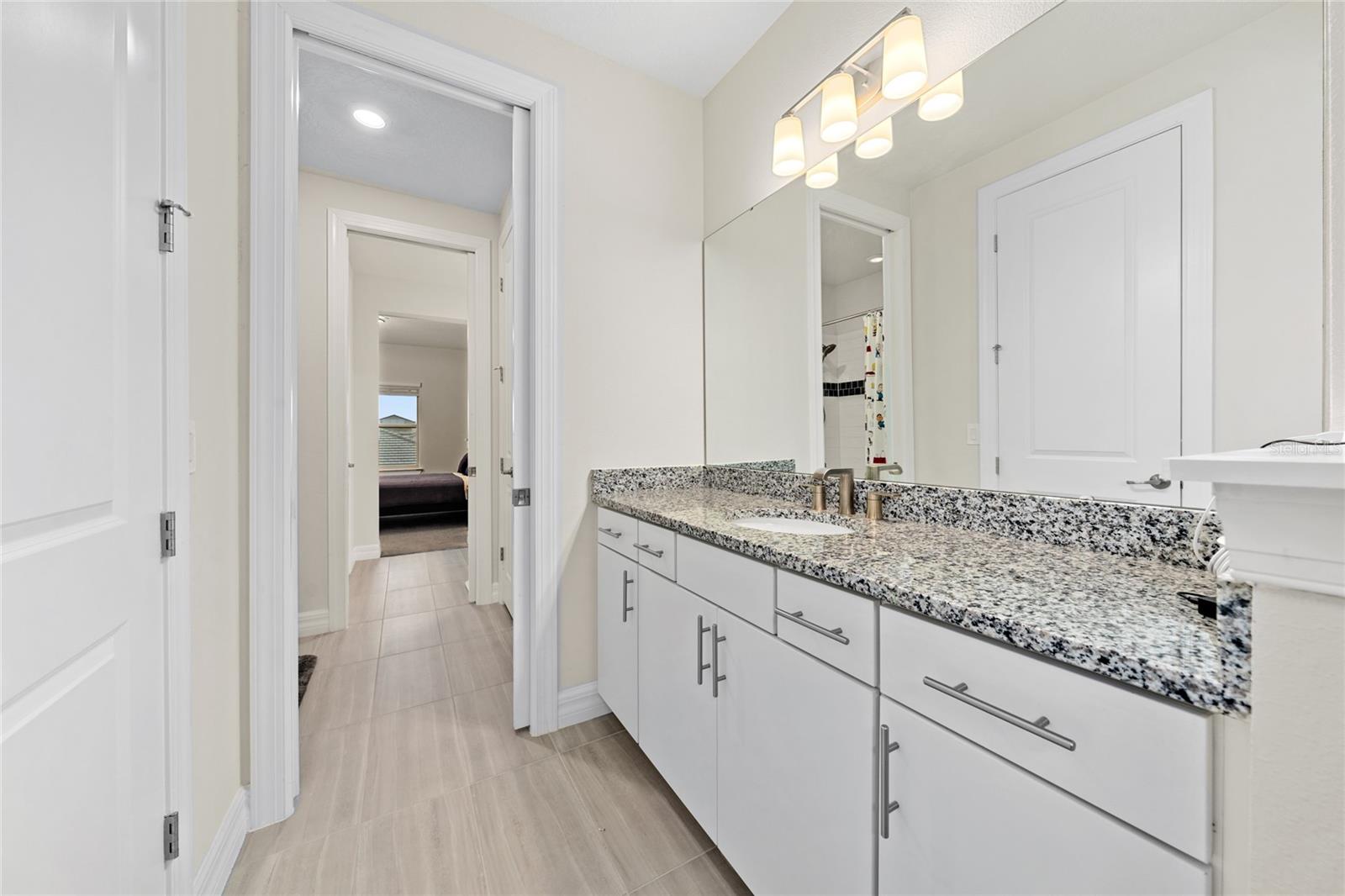 Image 26 of 50 For 8024 Leaf Grove Circle Circle