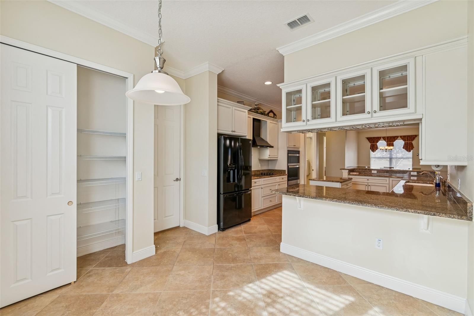 Image 22 of 68 For 537 Villa Park Road