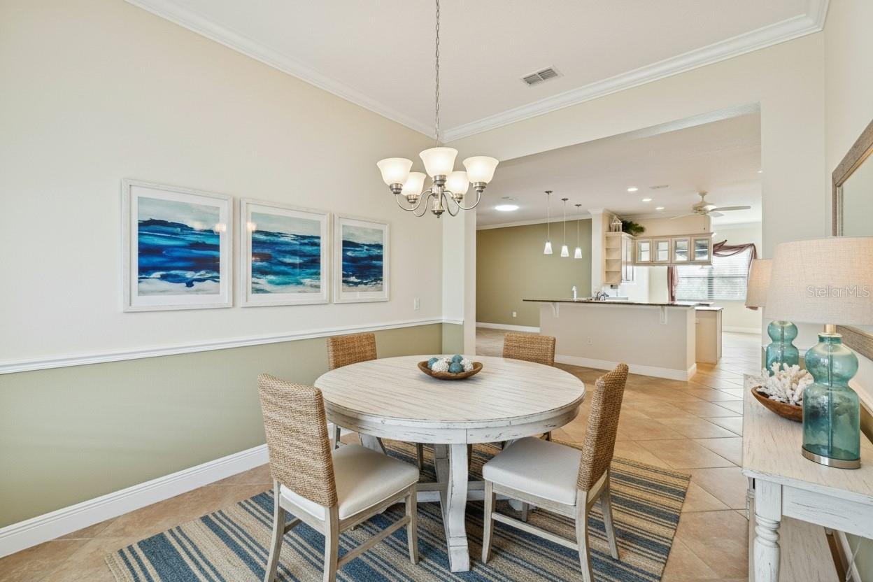 Image 24 of 68 For 537 Villa Park Road