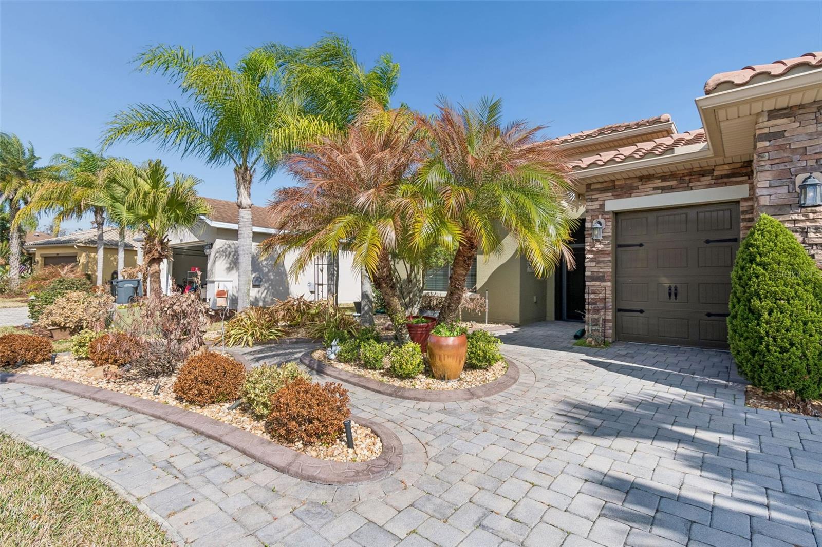 Image 3 of 68 For 537 Villa Park Road