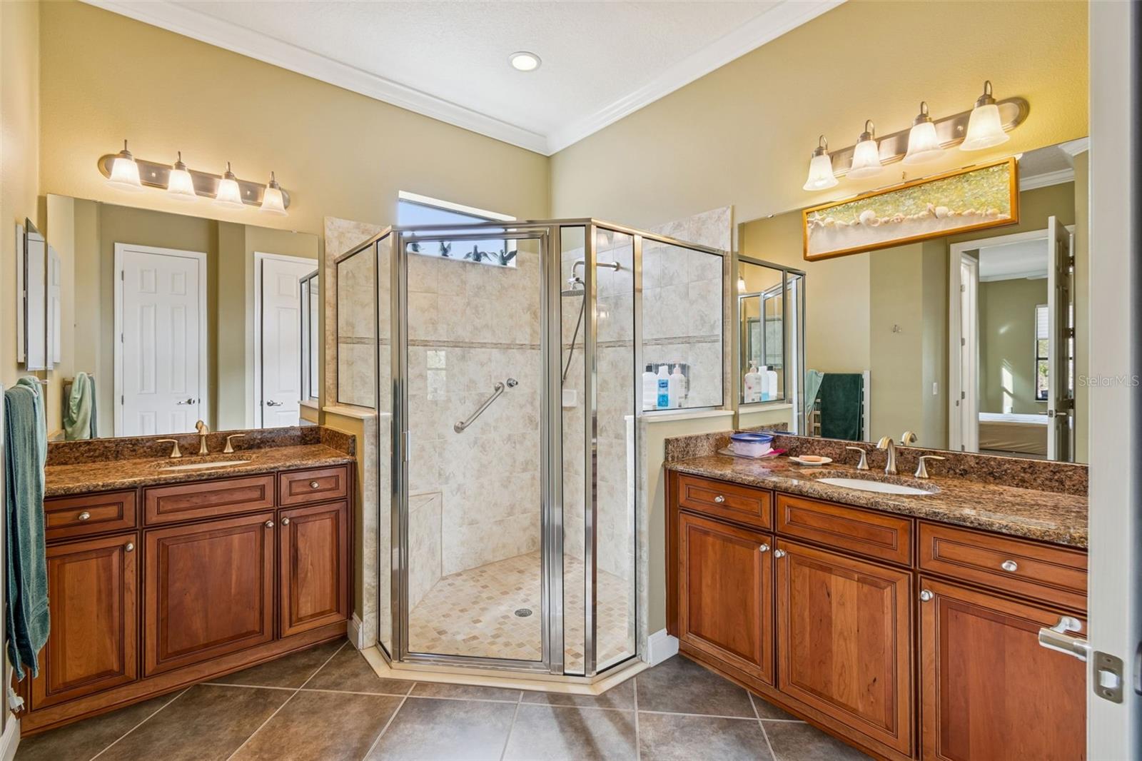 Image 30 of 68 For 537 Villa Park Road