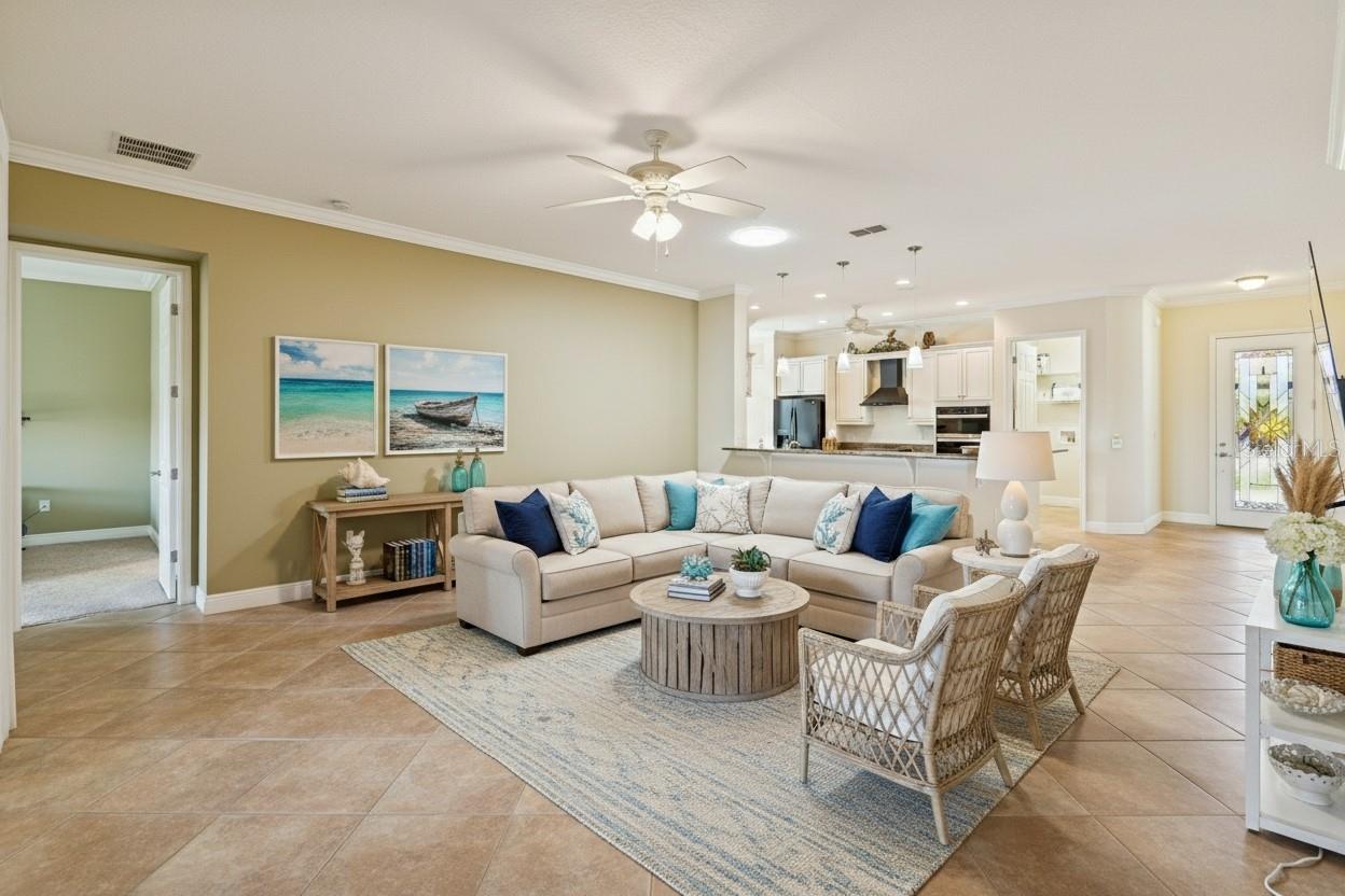 Image 9 of 68 For 537 Villa Park Road