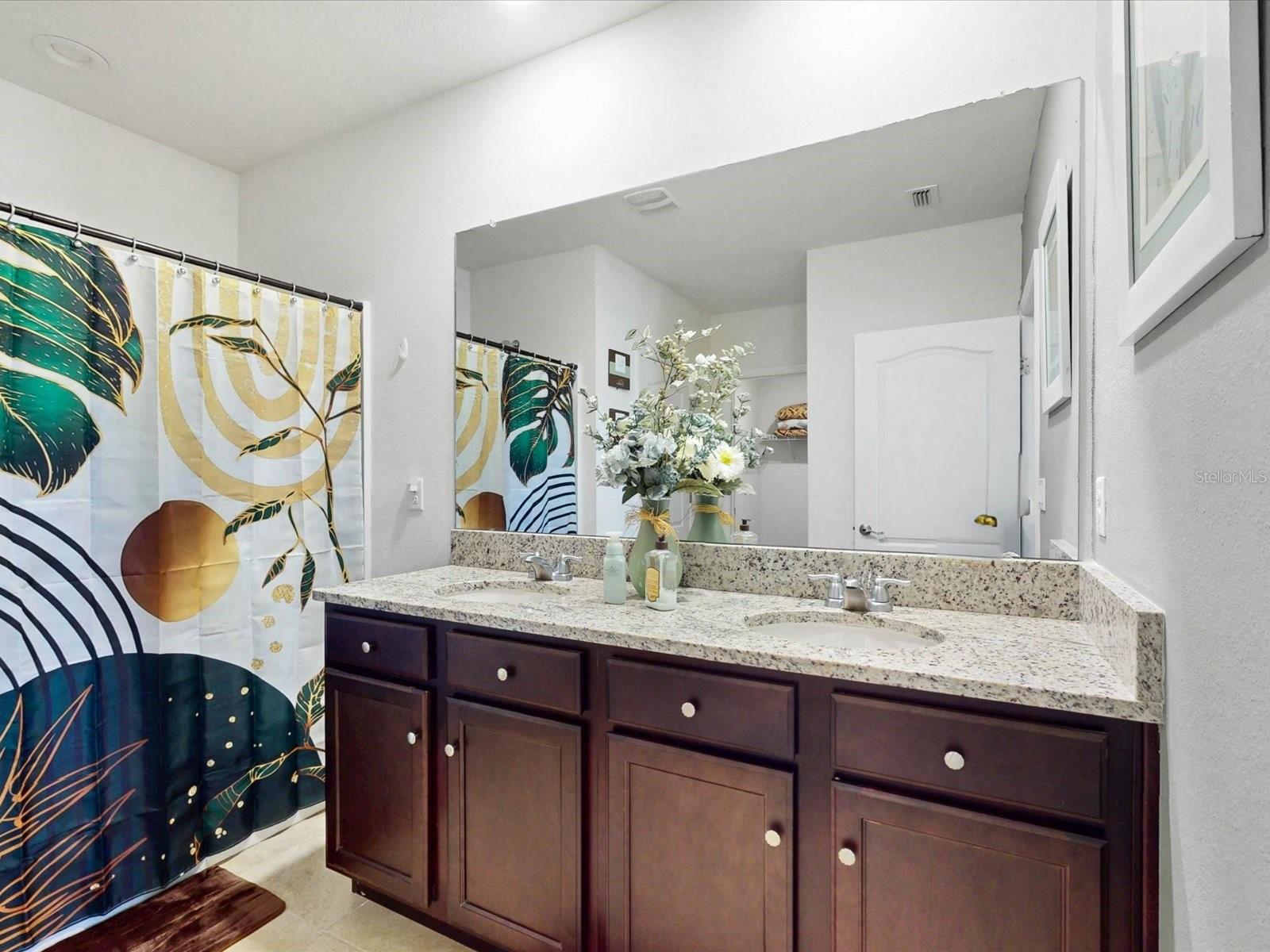 Image 14 of 35 For 617 Greymount Street