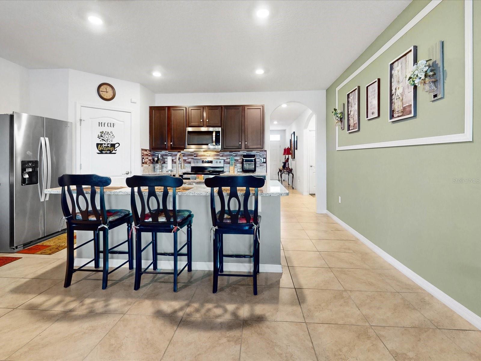 Image 5 of 35 For 617 Greymount Street