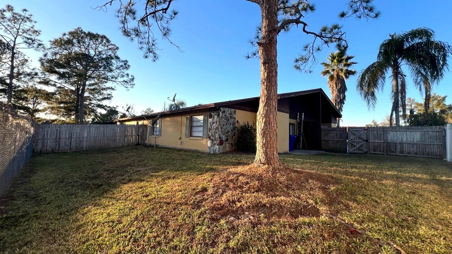 Image 10 of 14 For 4166 Flying Fortress Avenue