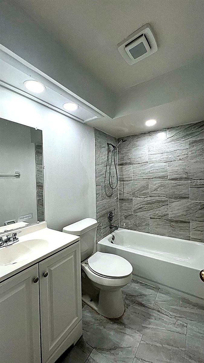 Image 8 of 14 For 4166 Flying Fortress Avenue