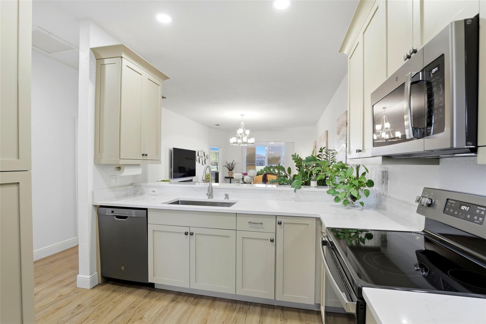 Image 15 of 46 For 134 Club Villas Ln