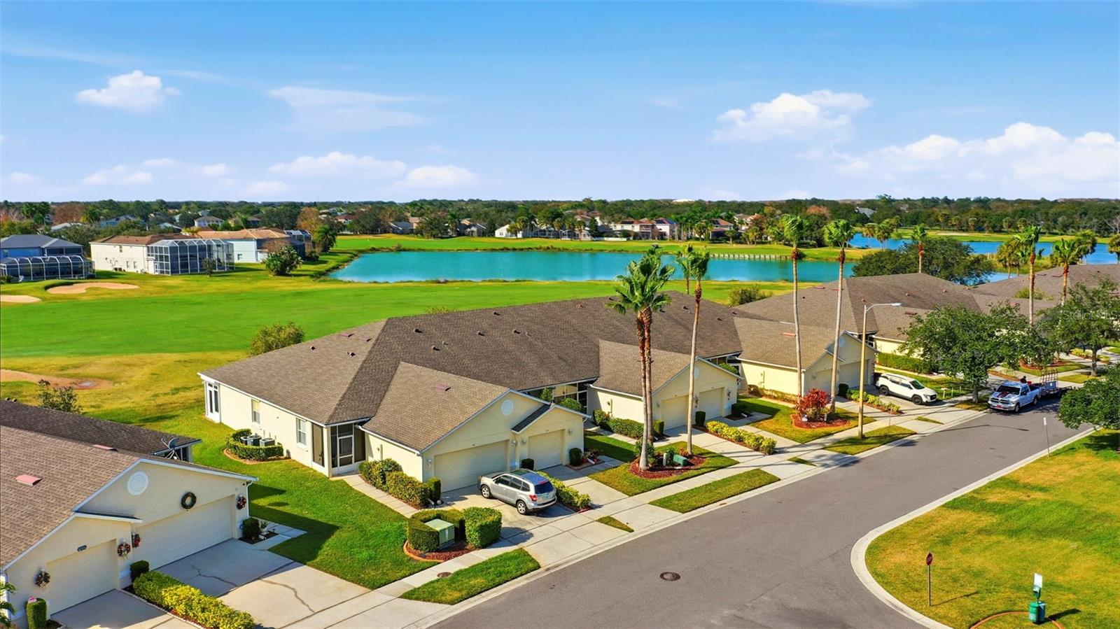 Image 4 of 46 For 134 Club Villas Ln