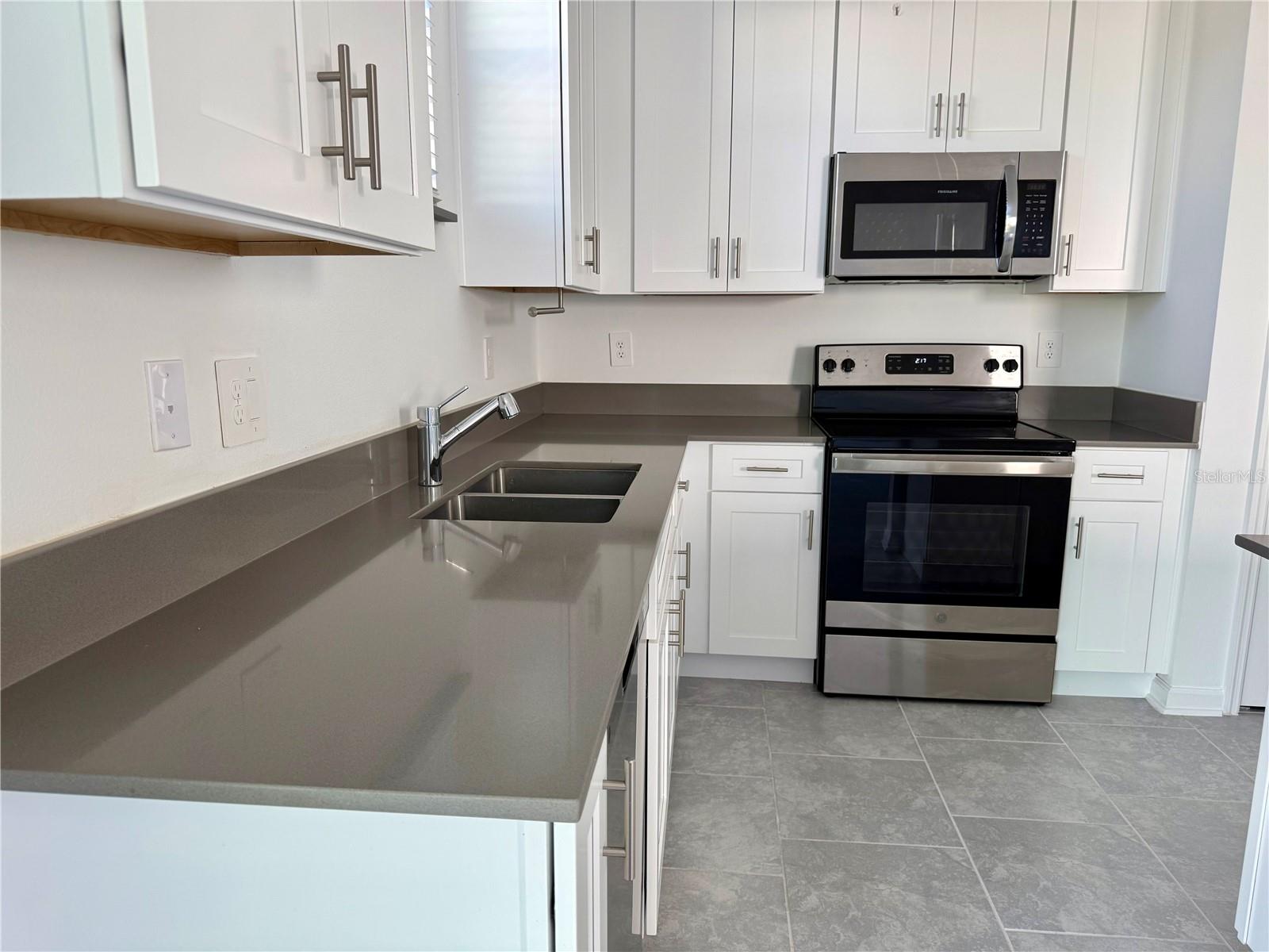 Image 16 of 51 For 7489 Stone Creek Trail