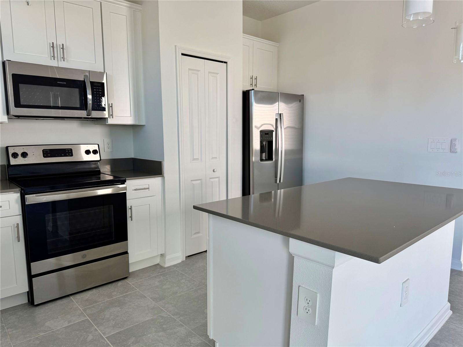 Image 17 of 51 For 7489 Stone Creek Trail