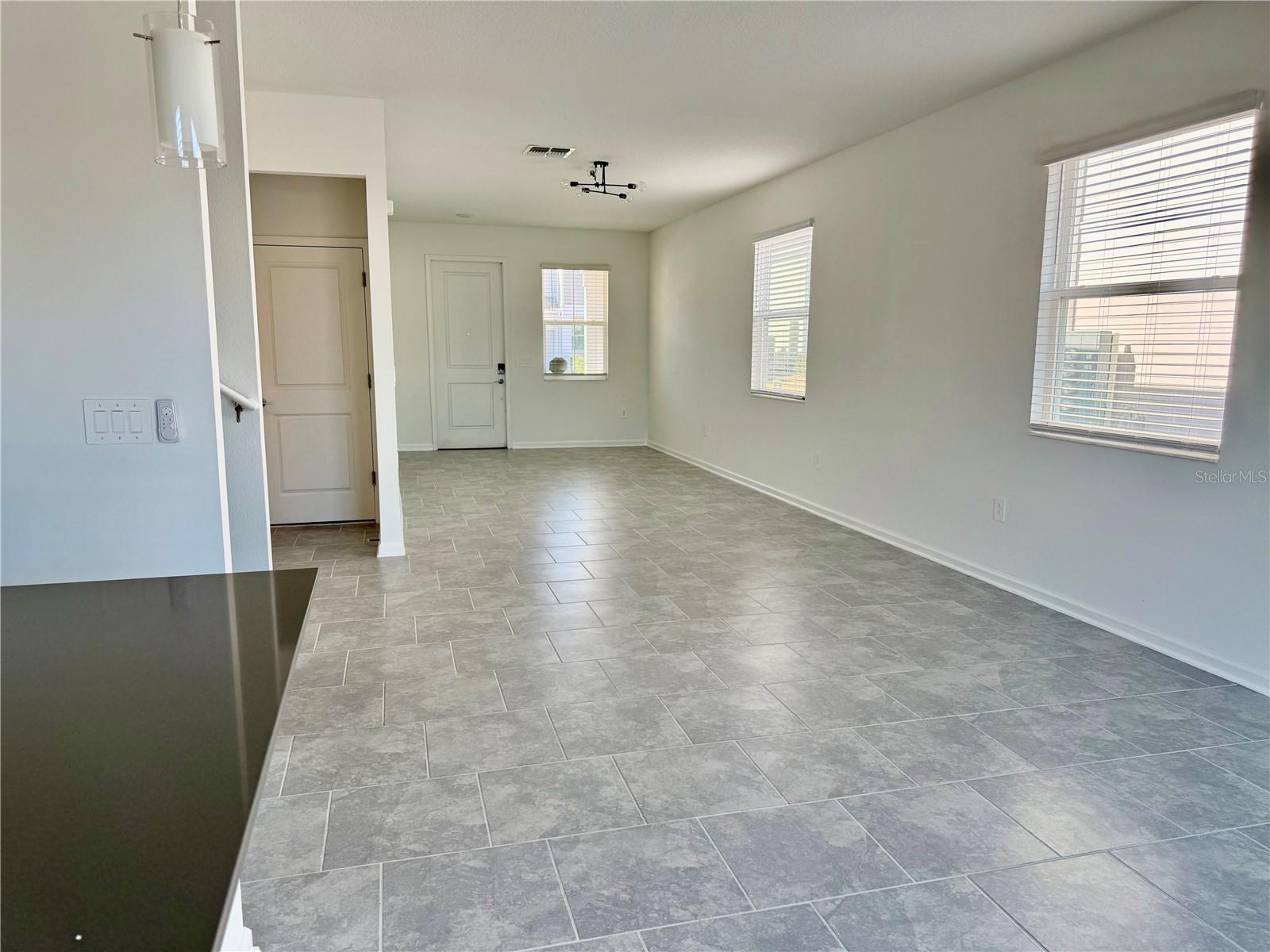 Image 19 of 51 For 7489 Stone Creek Trail