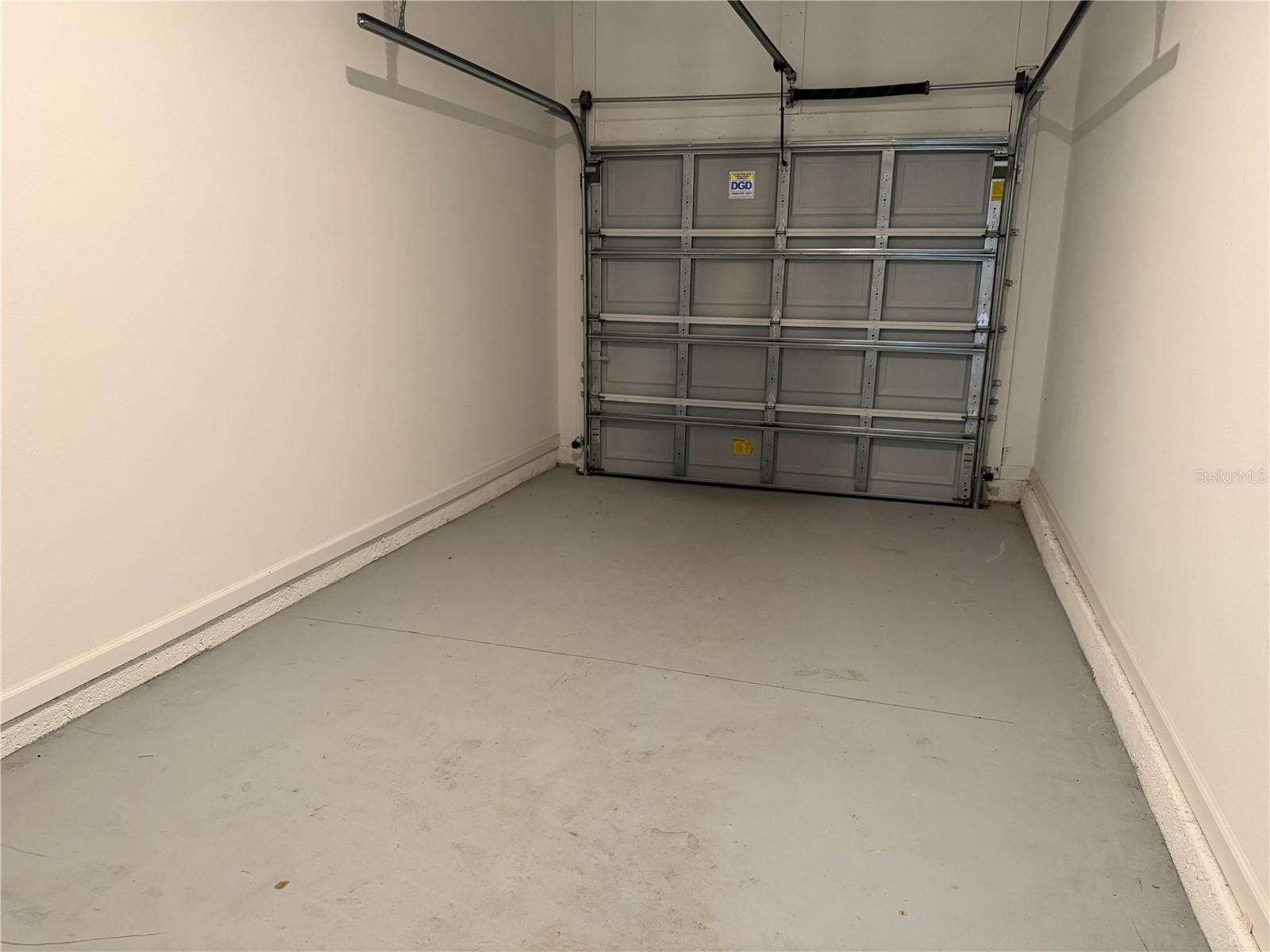 Image 22 of 51 For 7489 Stone Creek Trail