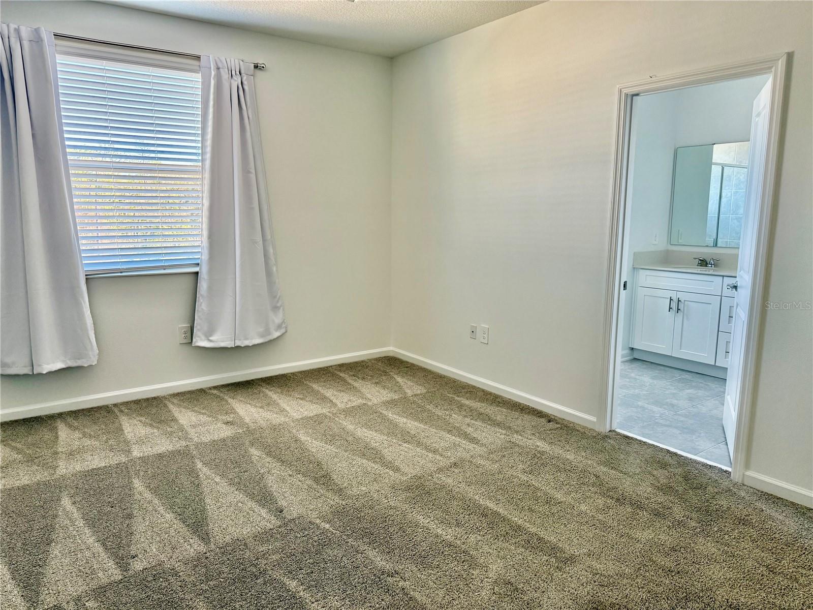 Image 35 of 51 For 7489 Stone Creek Trail