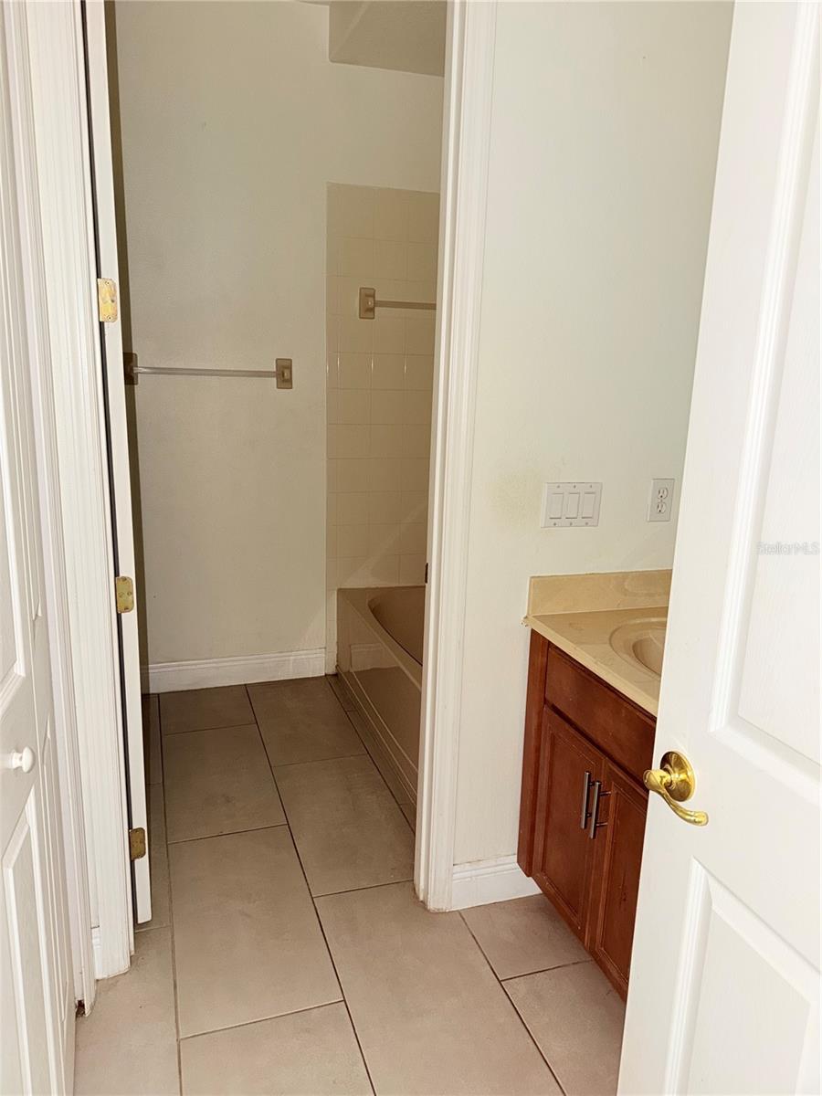 Image 17 of 24 For 10134 Willow Grove Court