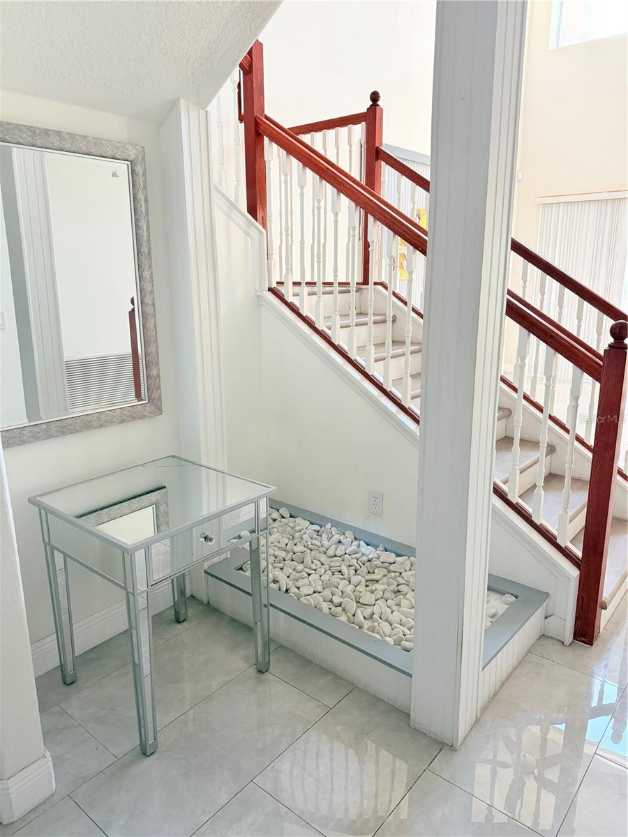 Image 7 of 24 For 10134 Willow Grove Court