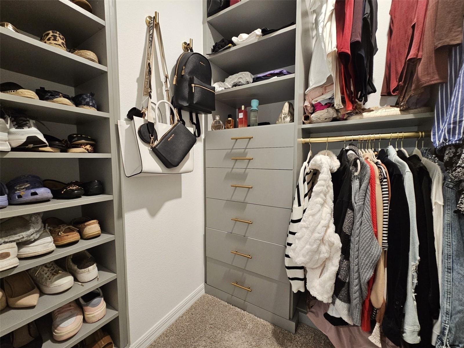 Image 19 of 46 For 4451 Arlington Avenue 44