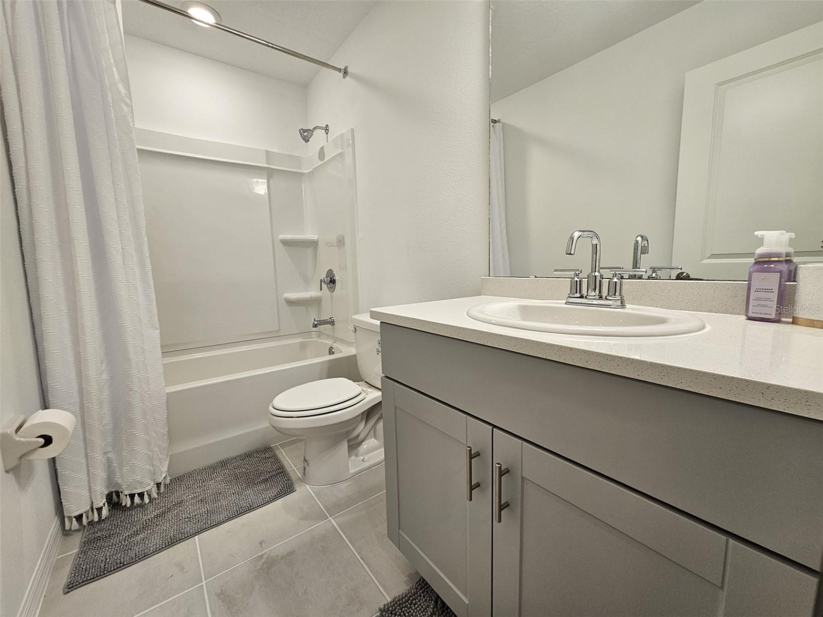 Image 22 of 46 For 4451 Arlington Avenue 44