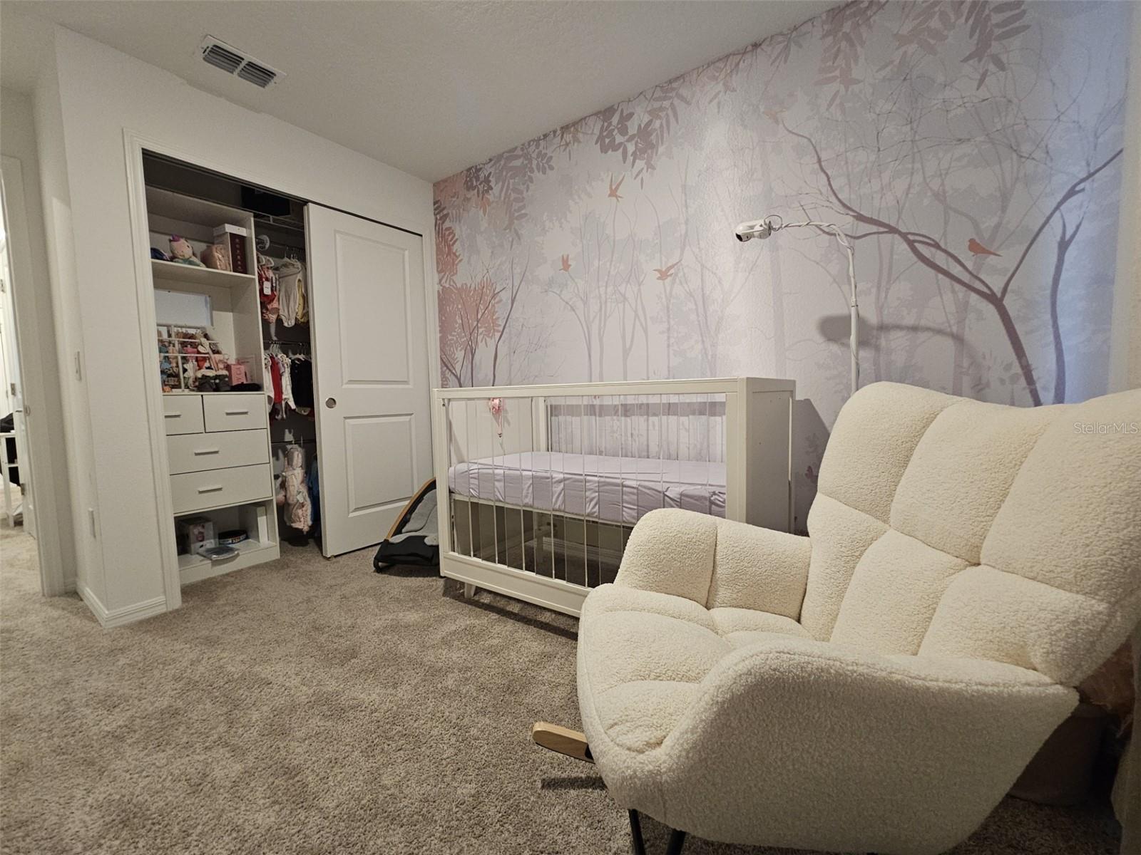 Image 26 of 46 For 4451 Arlington Avenue 44