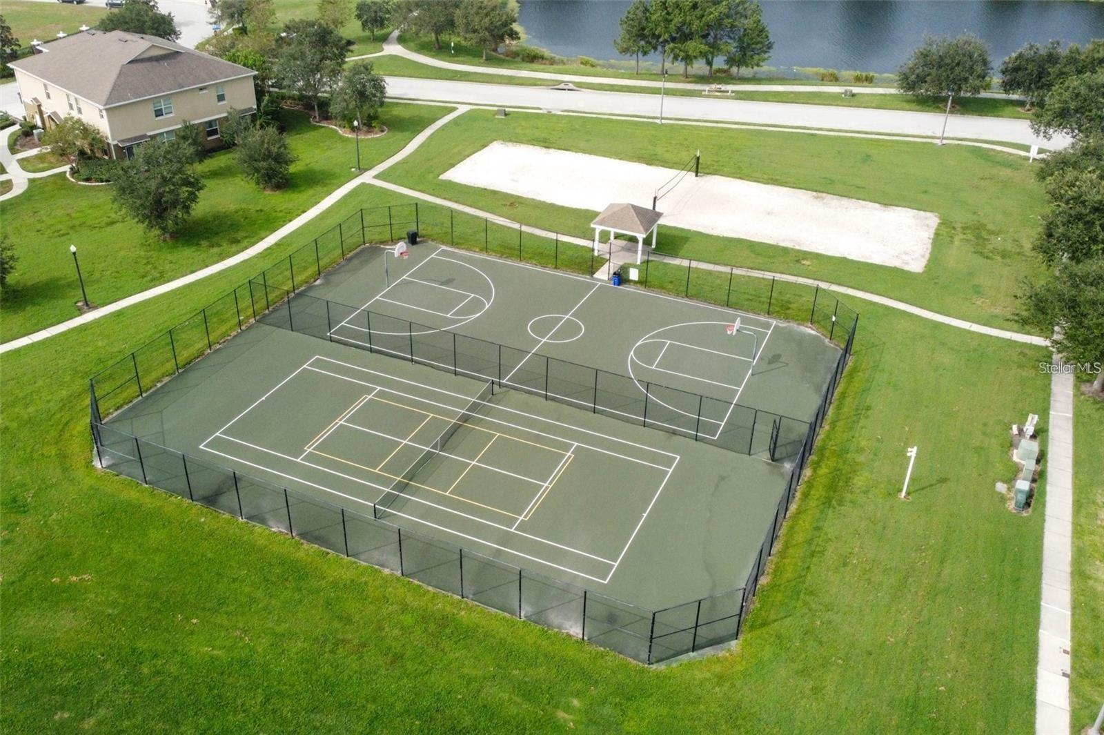 Image 46 of 46 For 4451 Arlington Avenue 44