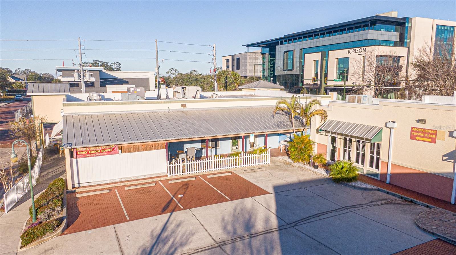 Listing photo id 16 for 351 Bay Drive