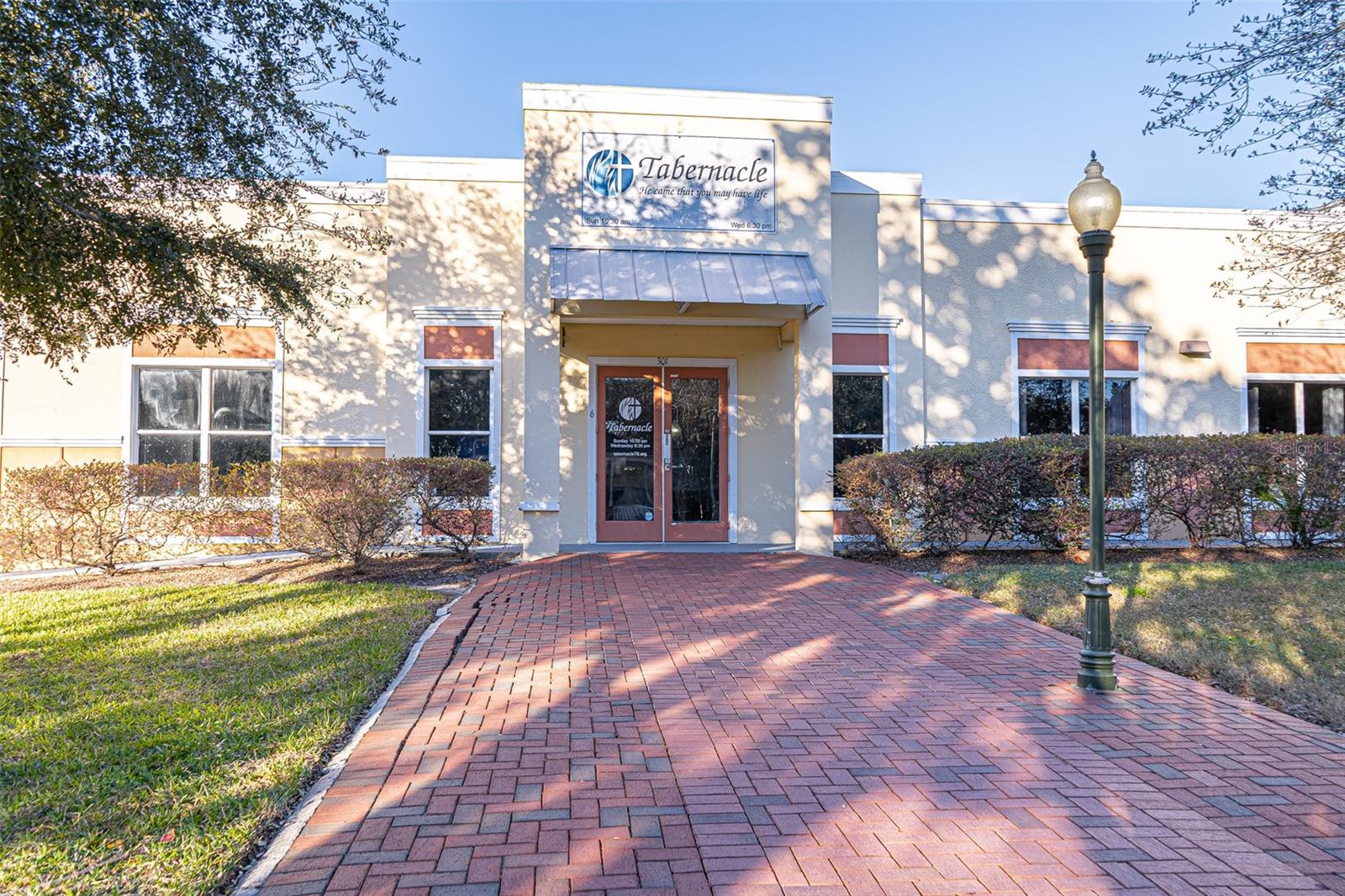 Listing photo id 25 for 351 Bay Drive