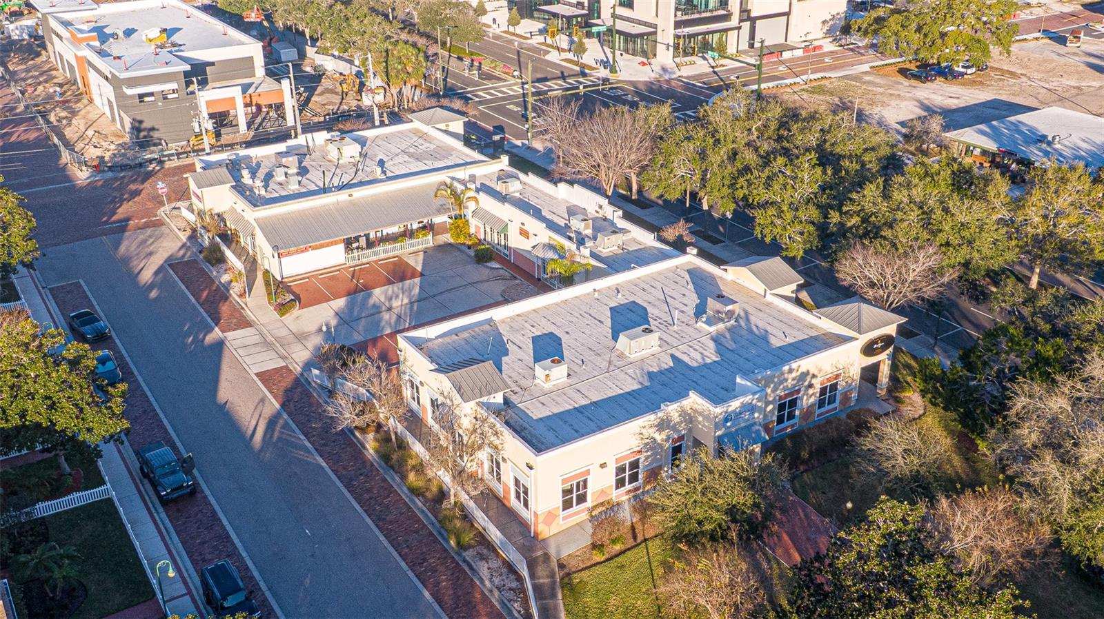 Listing photo id 3 for 351 Bay Drive