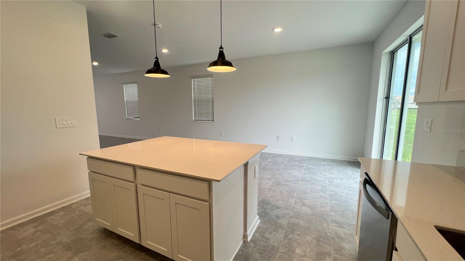 Image 21 of 47 For 2821 Pierr Street