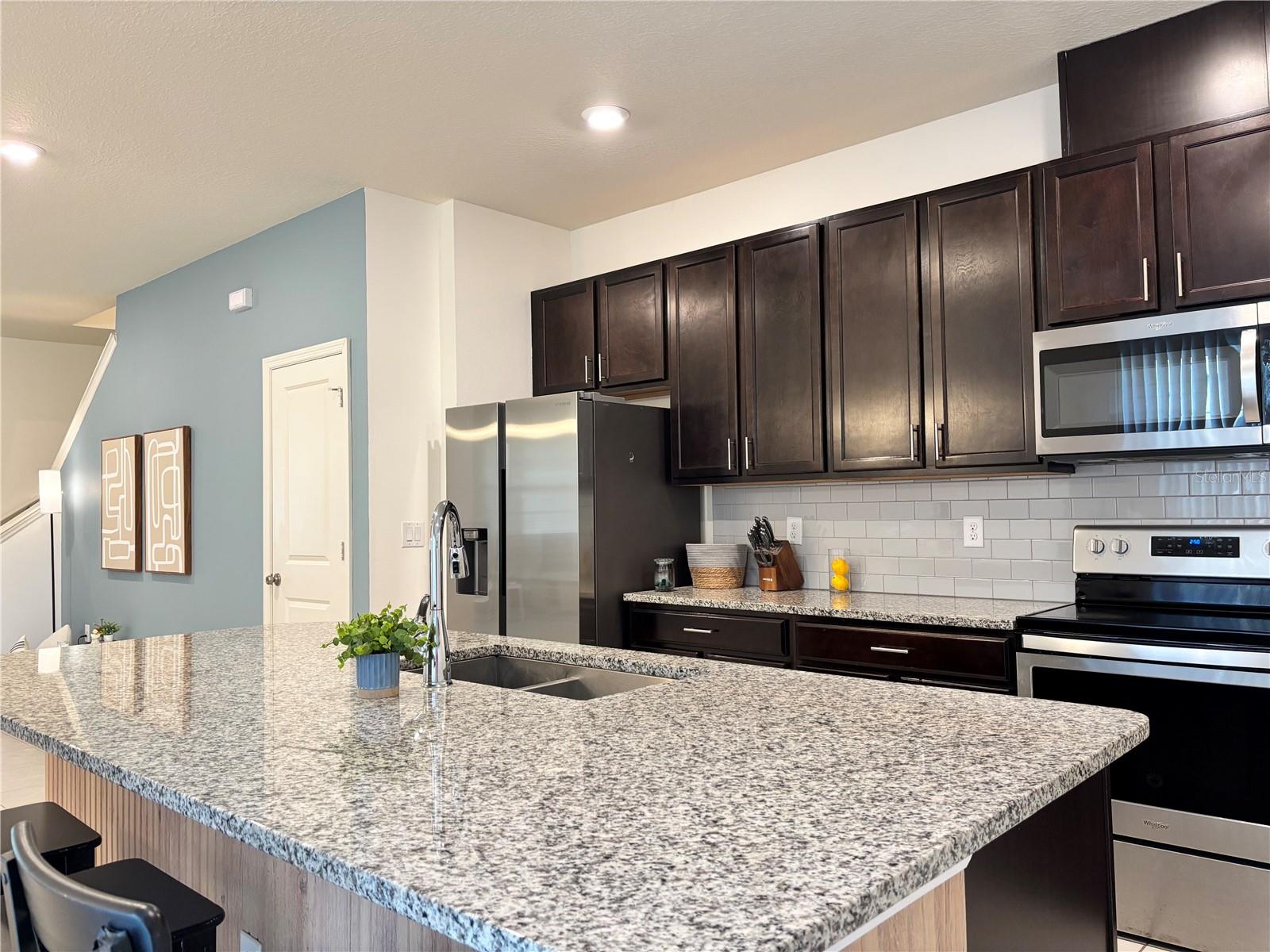 Image 21 of 64 For 13712 Summerport Village Parkway