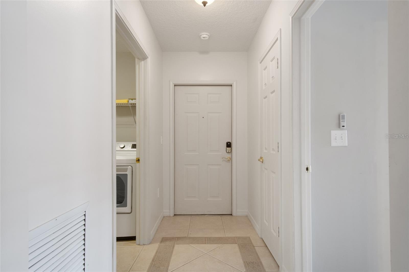 Image 26 of 35 For 1007 Celebration Avenue 201