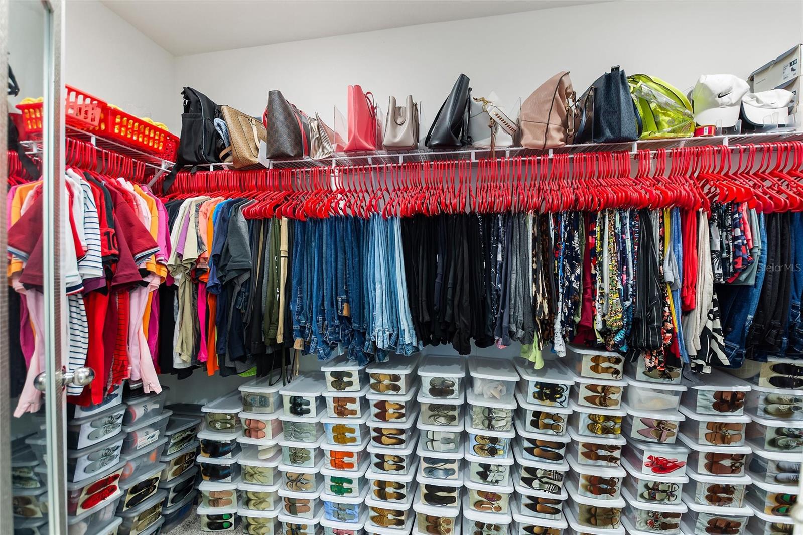 Image 22 of 43 For 1903 Niagra Drive