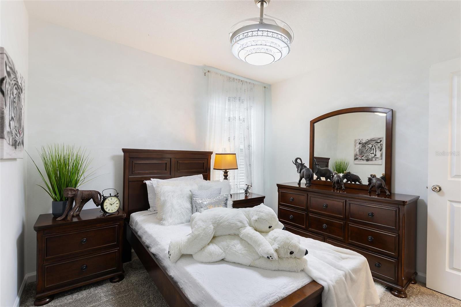 Image 25 of 43 For 1903 Niagra Drive