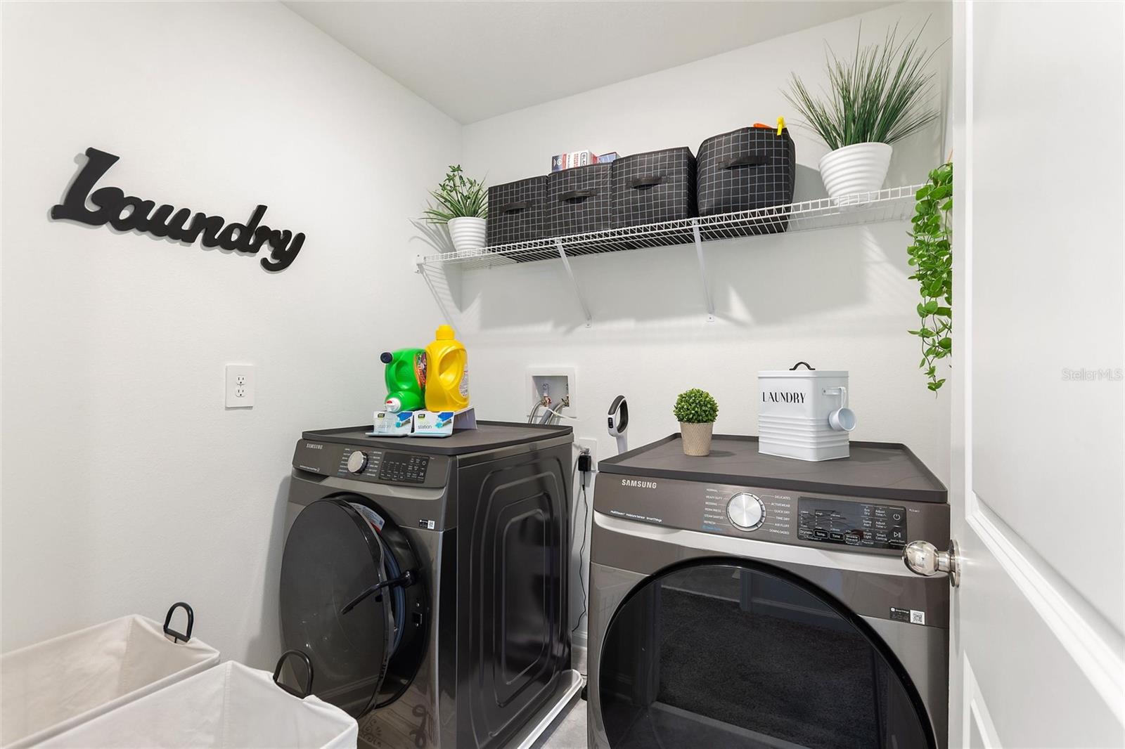 Image 27 of 43 For 1903 Niagra Drive