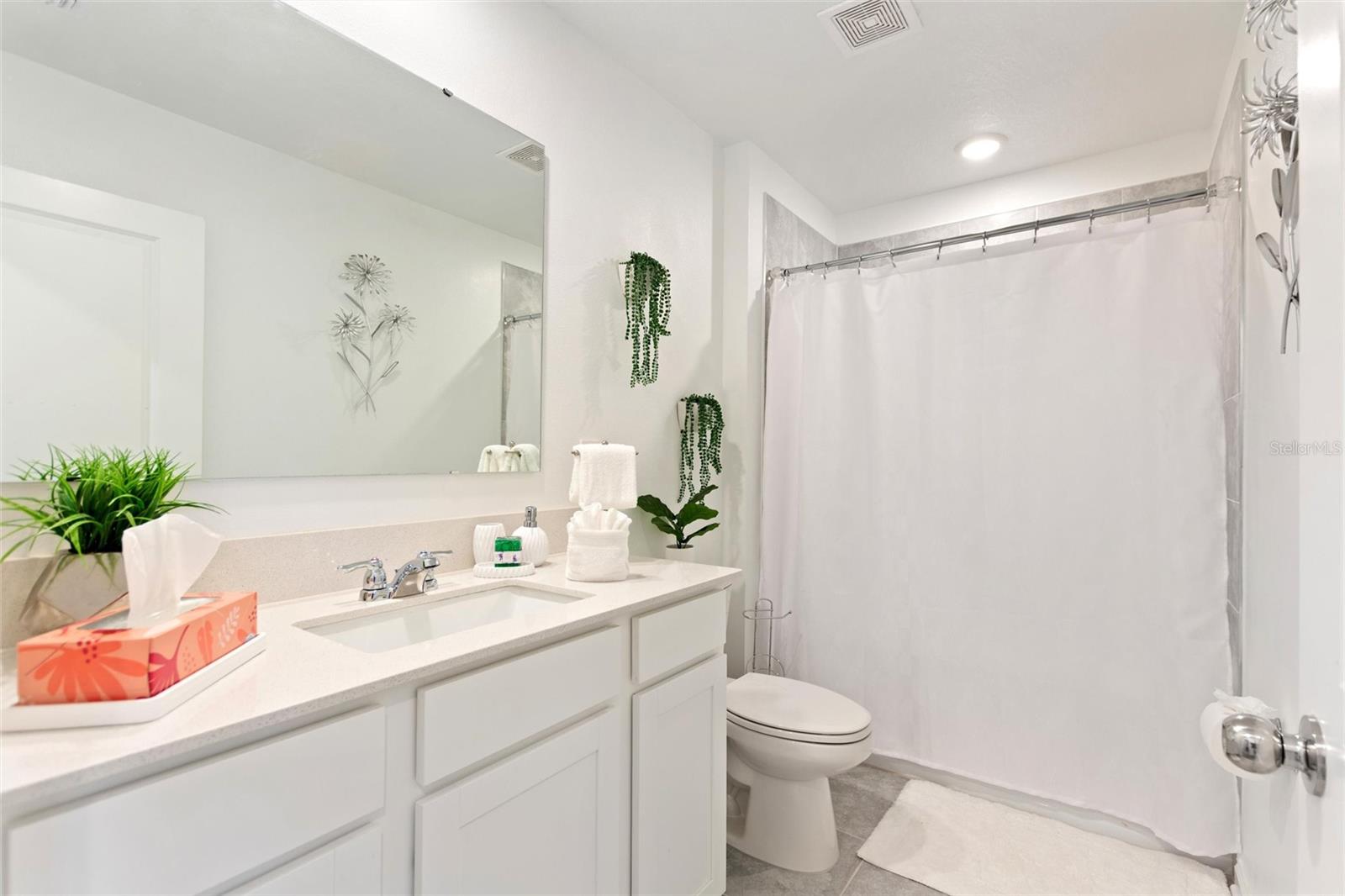 Image 28 of 43 For 1903 Niagra Drive