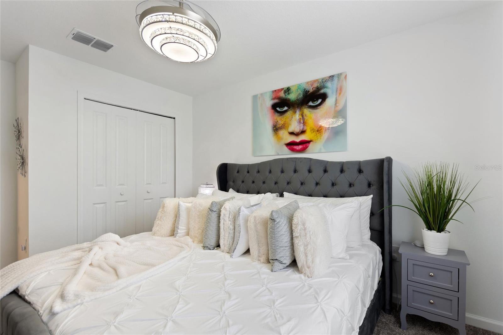 Image 31 of 43 For 1903 Niagra Drive